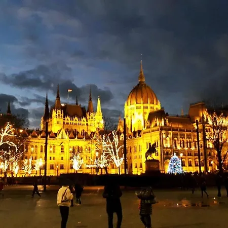 Mariann's Modern In The Center Budapest