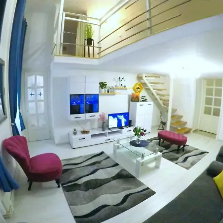 Mariann's Modern In The Center Budapest