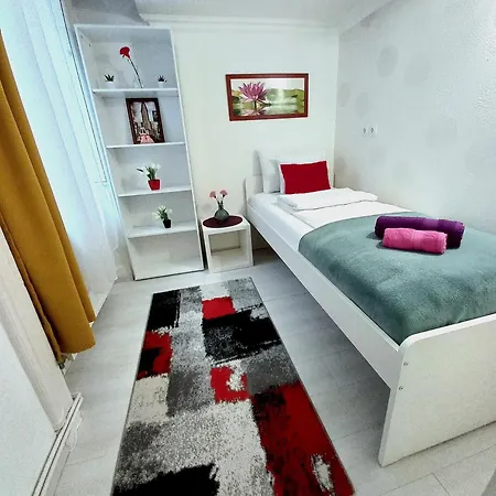 Mariann's Modern In The Center * Budapest