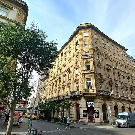 Mariann's Modern In The Center Διαμέρισμα