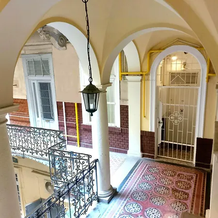 Mariann's Modern In The Center * Budapest